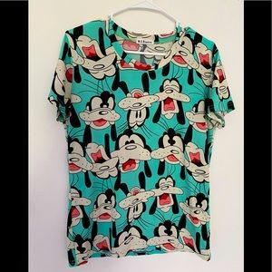 Disney goofy T-shirt